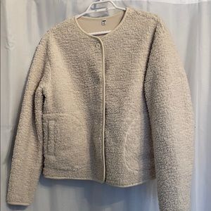 Uniqlo button Sherpa